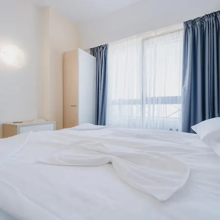 With Panoramic Sea View - Floor Apartment Goldstrand