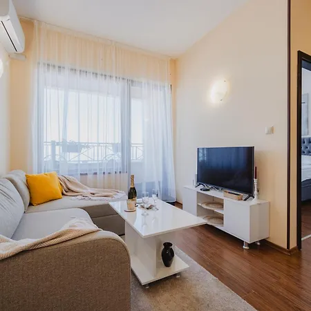 Apartment With Panoramic Sea View - Floor Goldstrand